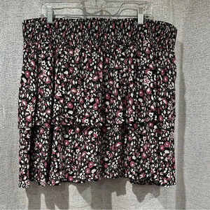 NWT- Plus Size Lane Bryant Tiered Skirt. Size‎ 22/24.